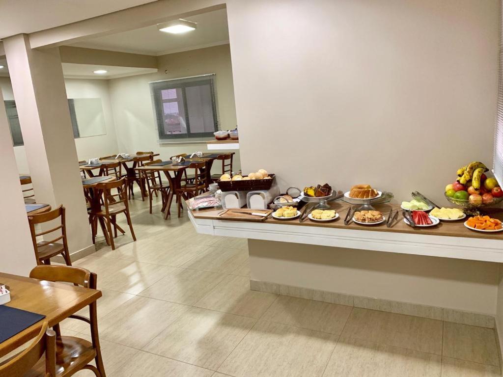 Hotel Flat Alameda Araçatuba Buitenkant foto
